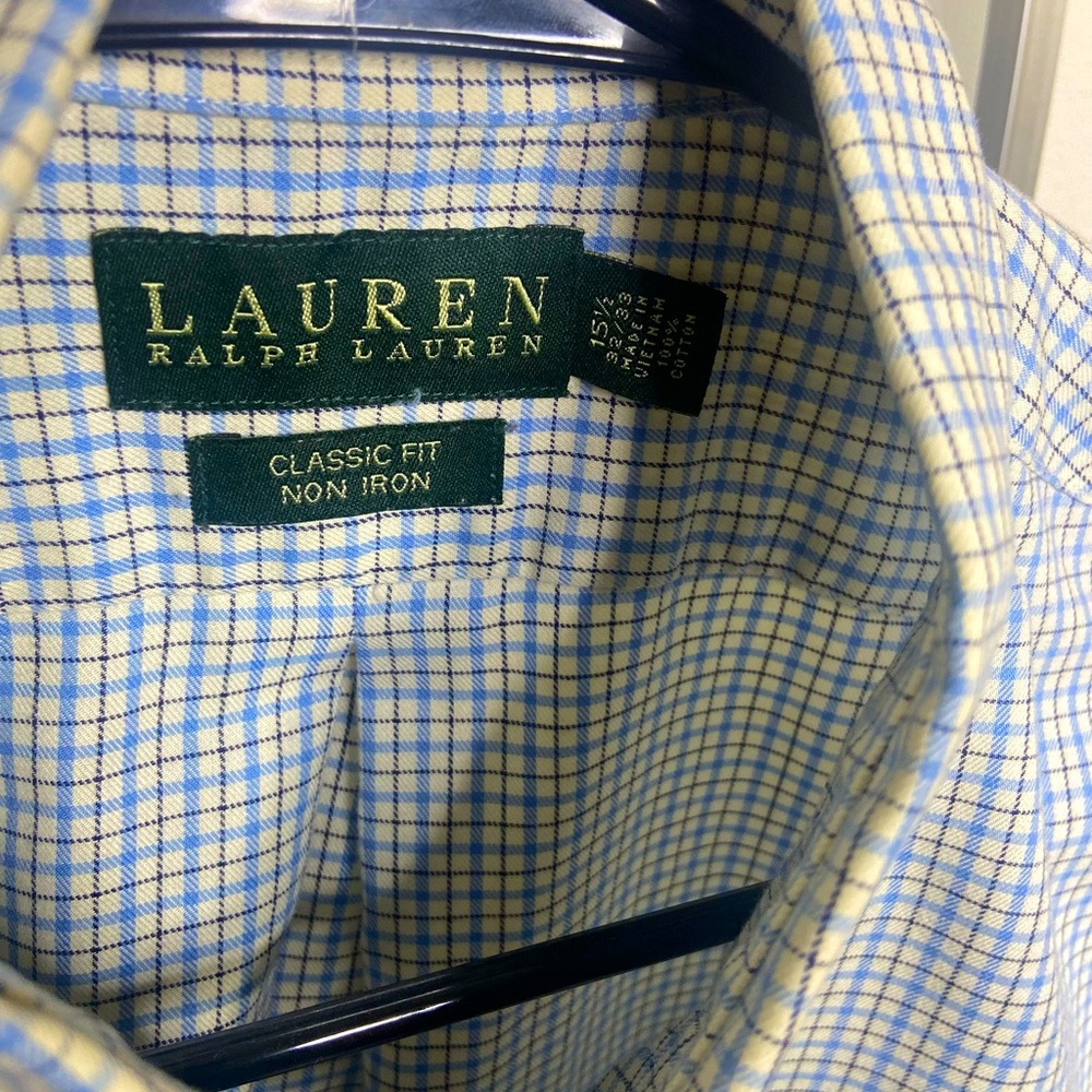 Lauren by Ralph Lauren - excellent condition - no iron classic button up